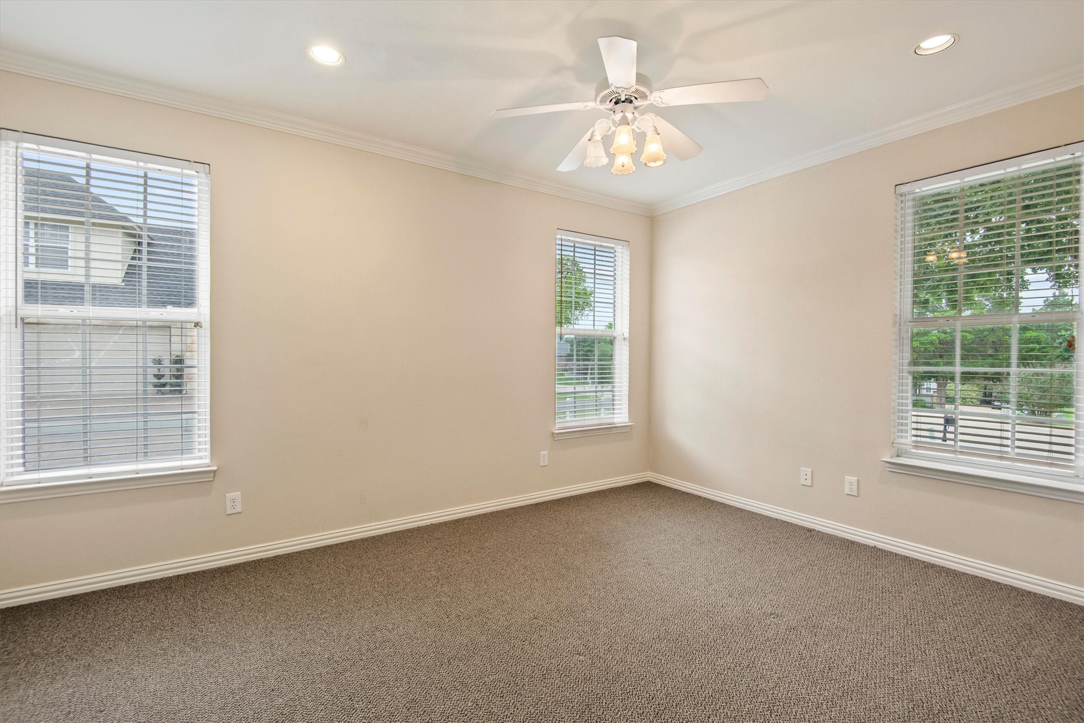 2202 Somerset Midlothian TX 76065