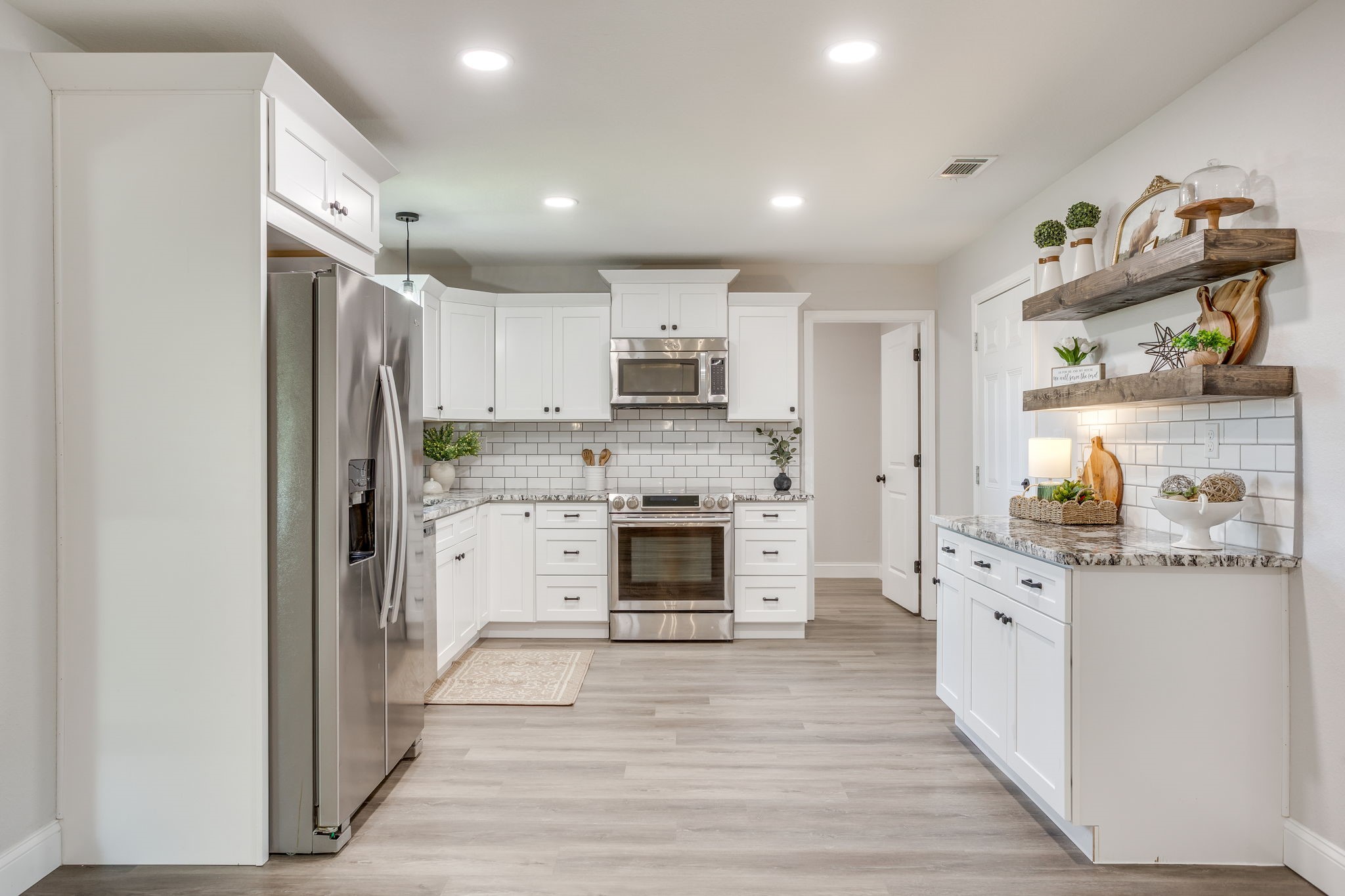 104 Thomas Street Joshua TX 76058