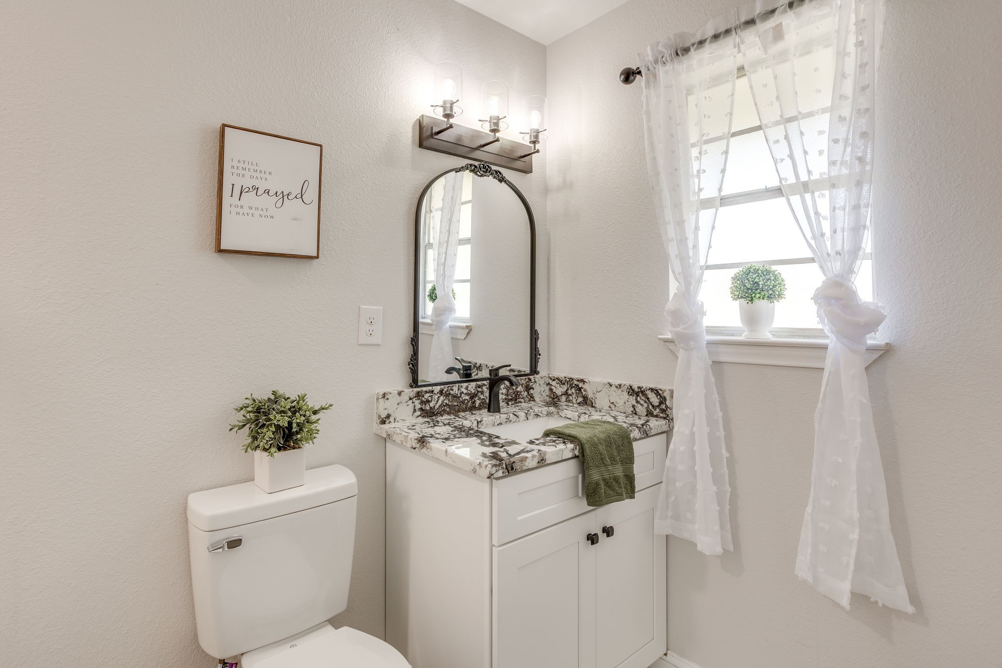 104 Thomas Street Joshua TX 76058