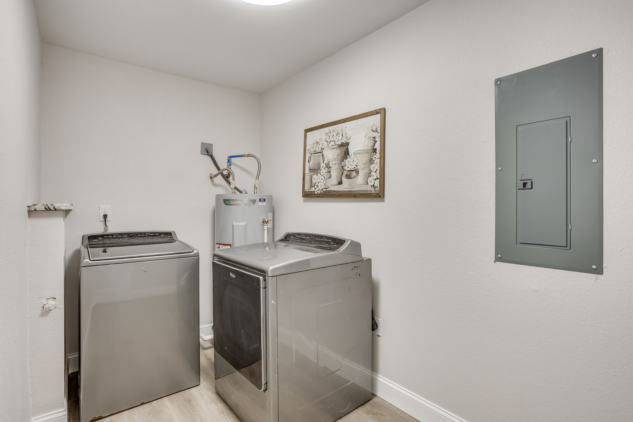 104 Thomas Street Joshua TX 76058
