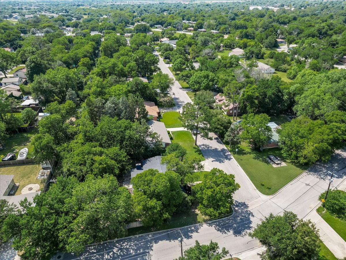1210 Edinburg Lane Denton TX 76209