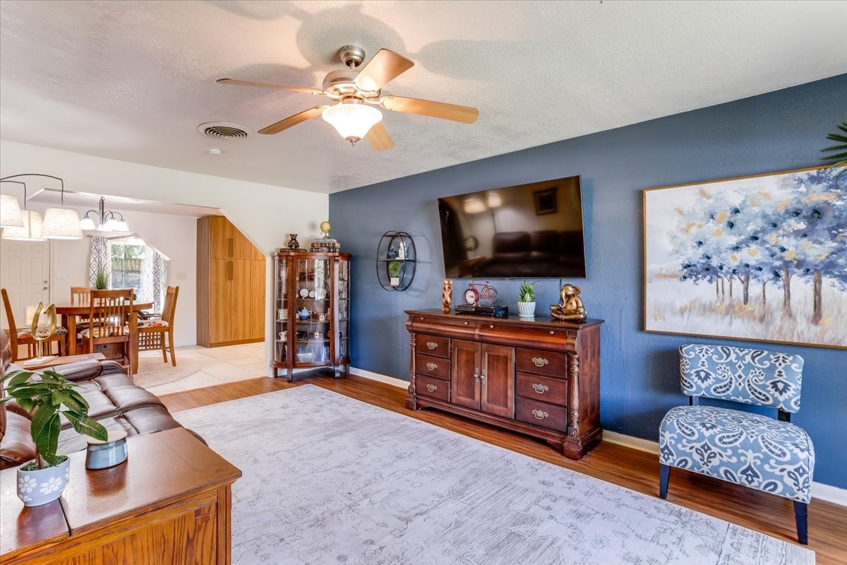1210 Edinburg Lane Denton TX 76209