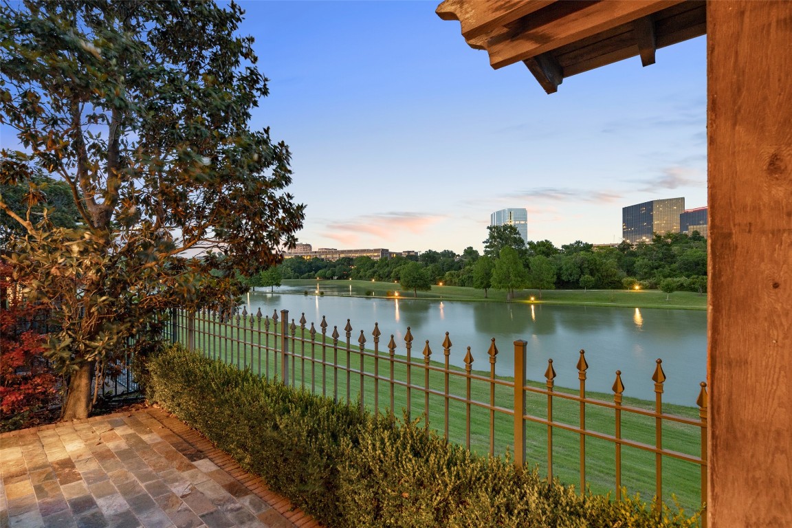 12054 Lueders Lane Dallas TX 75230