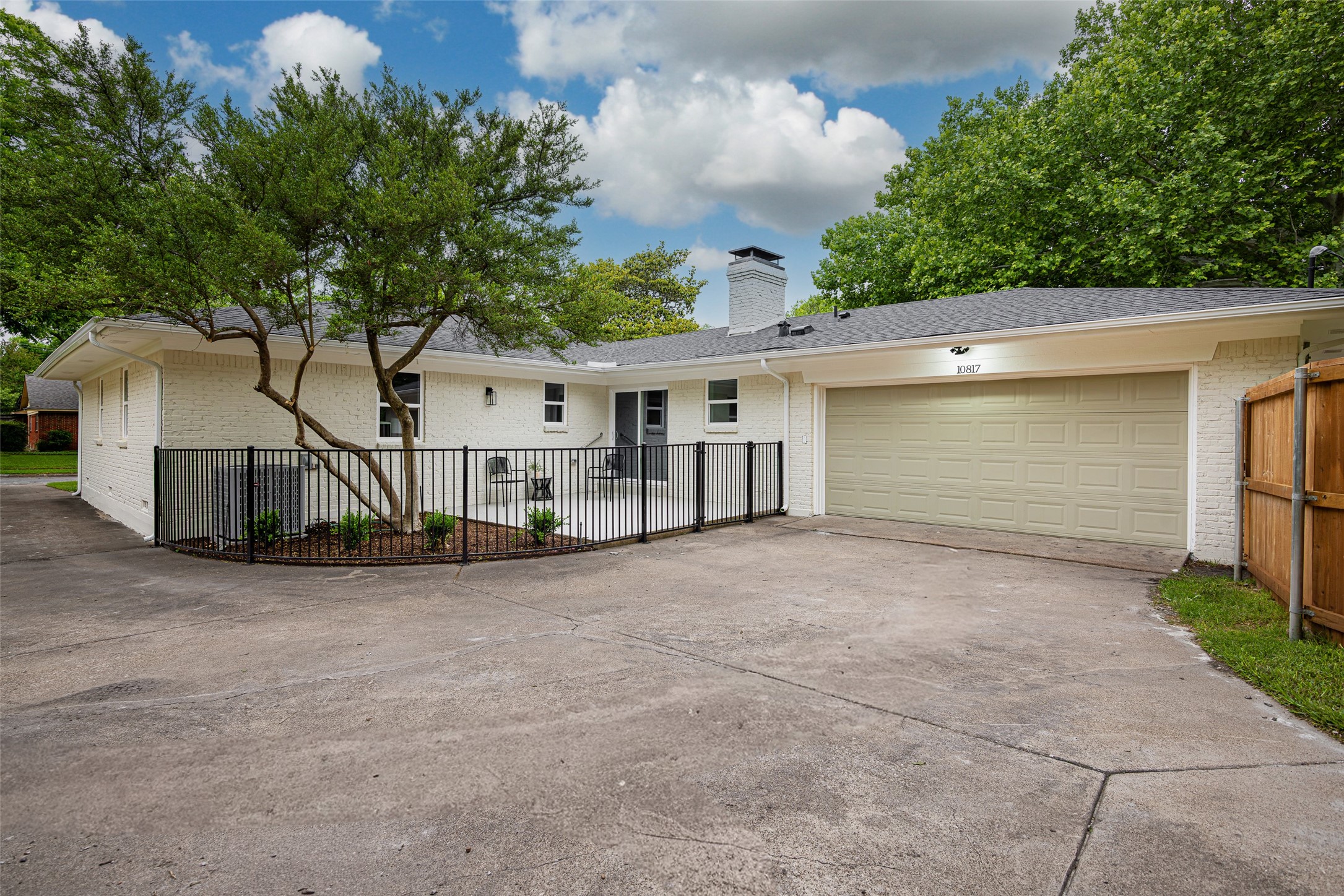 10817 Caprock Circle Dallas TX 75218