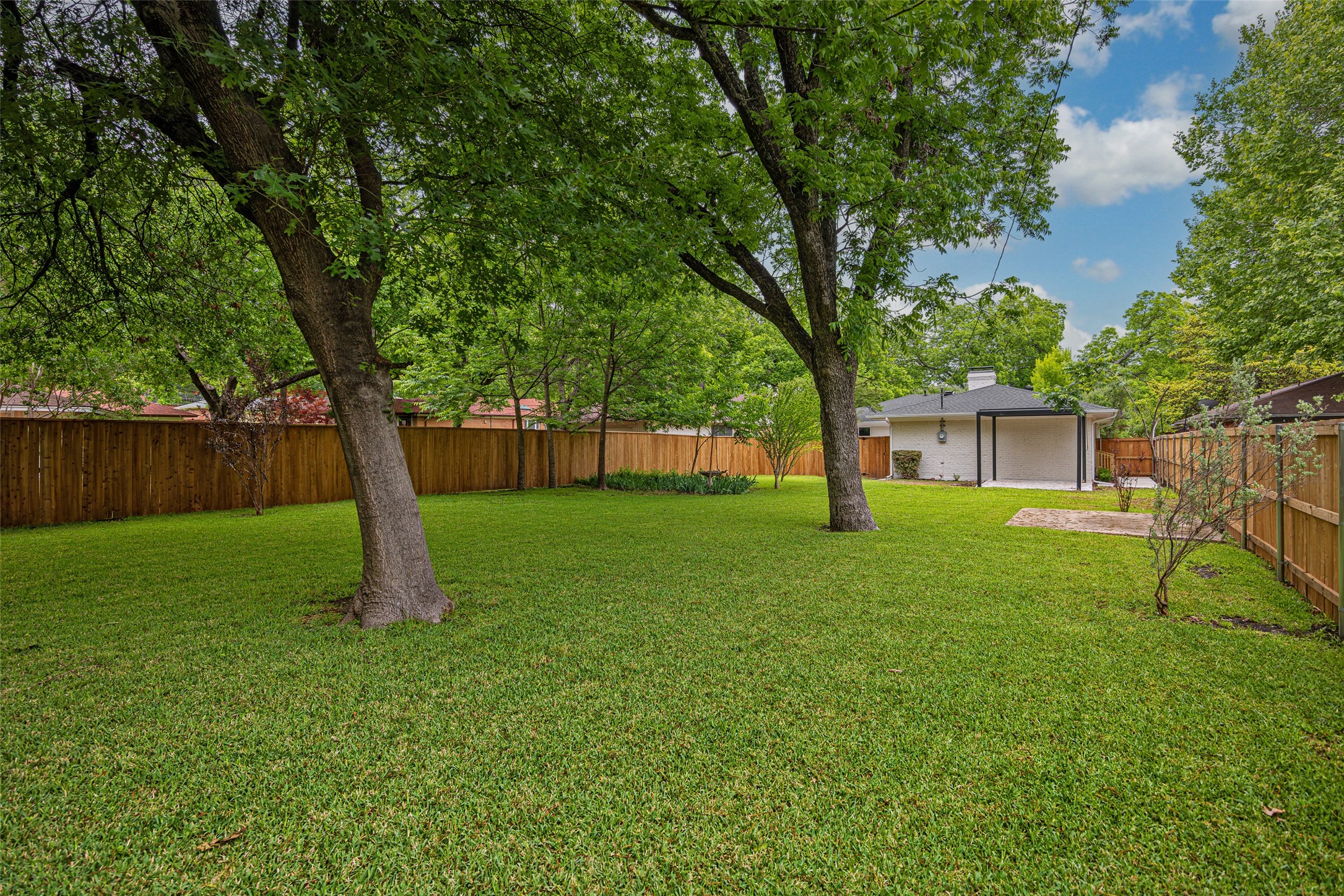 10817 Caprock Circle Dallas TX 75218