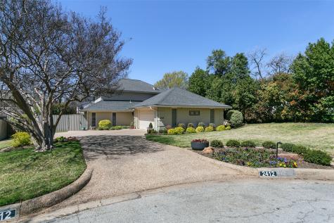2412 Stanley Avenue Fort Worth TX 76110