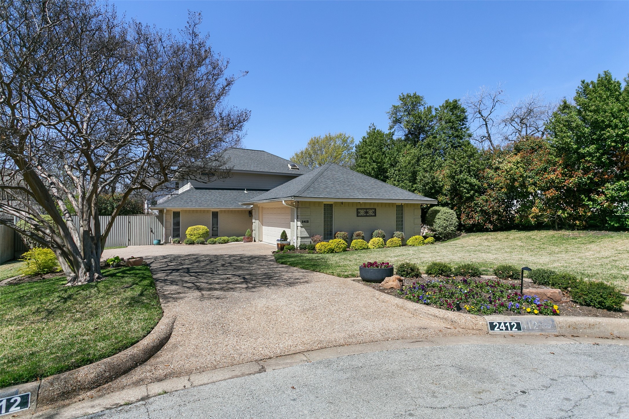 2412 Stanley Avenue Fort Worth TX 76110