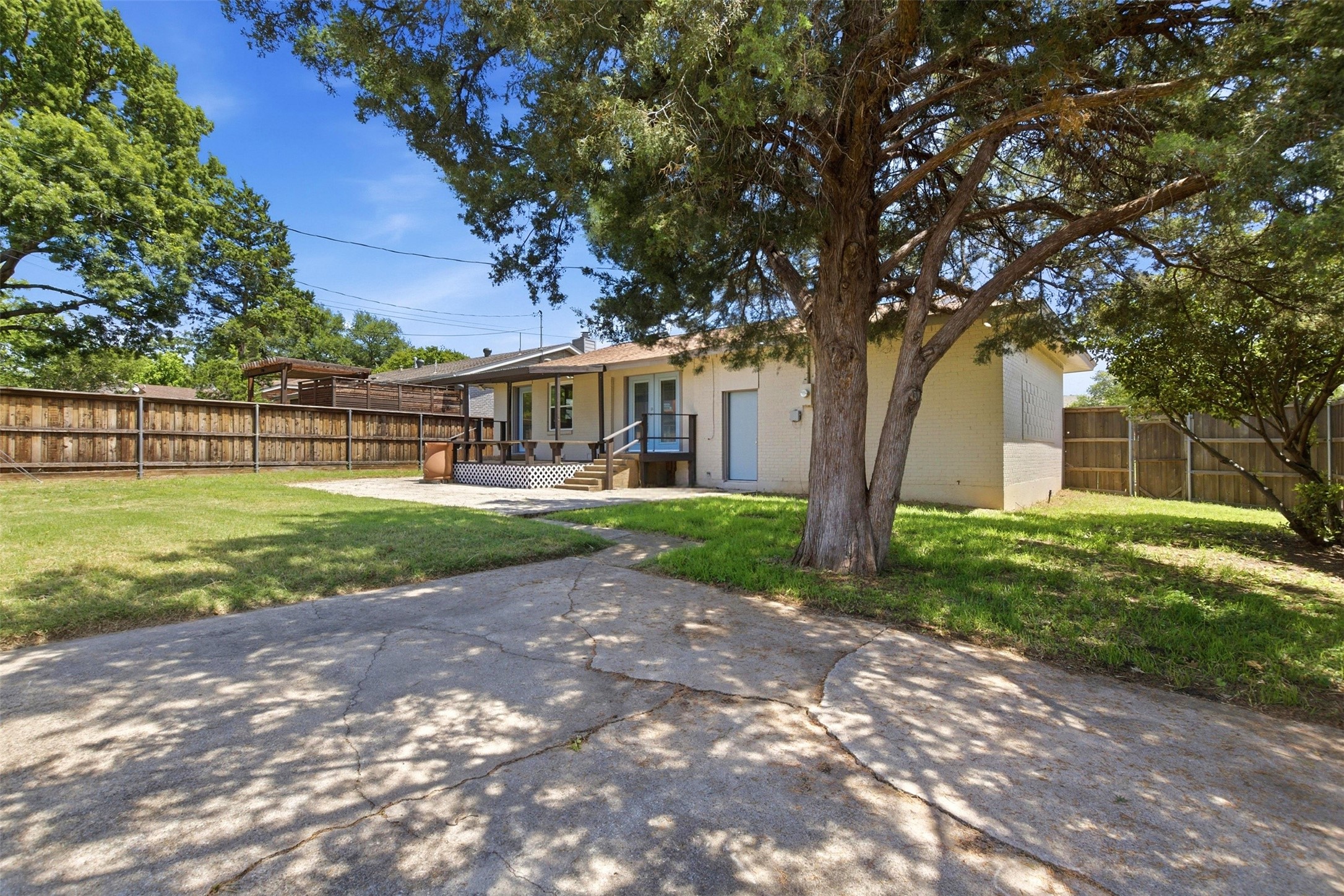 9005 Clearwater Drive Dallas TX 75243