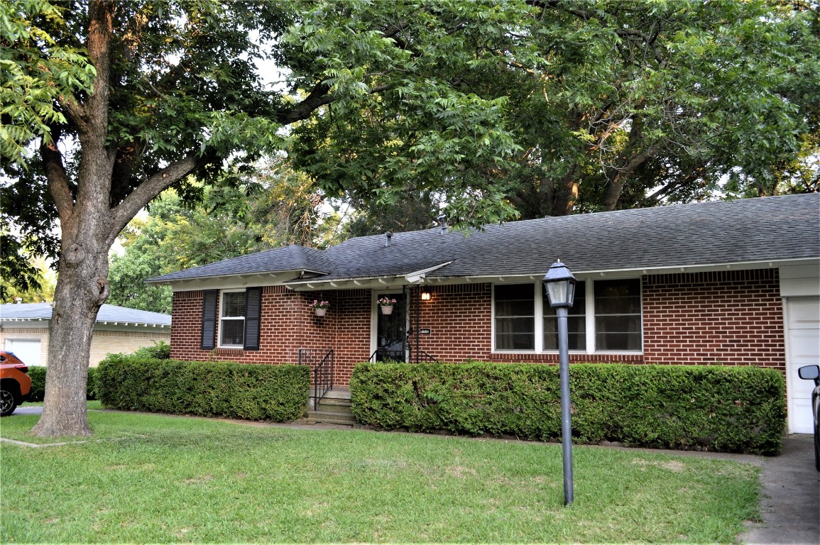 1716 Oldgate Lane Garland TX 75042