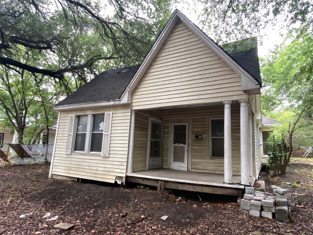 304 N Pleasant Street Hillsboro TX 76645