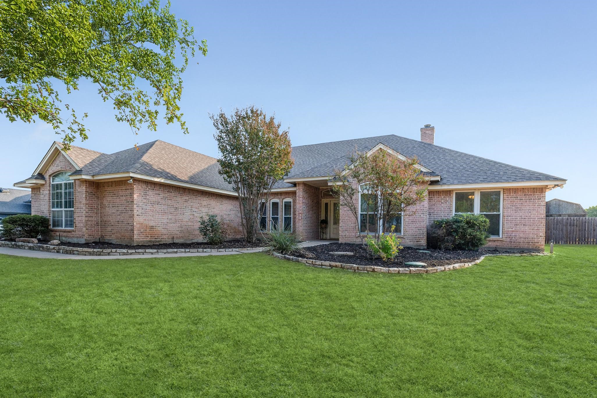 3905 Bonita Court Granbury TX 76049