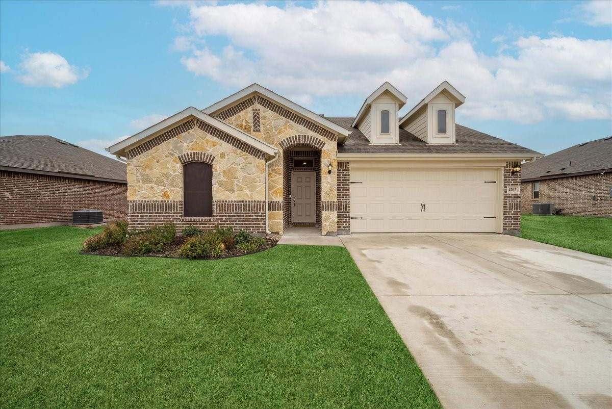 4202 Zino Lane Sanger TX 76266