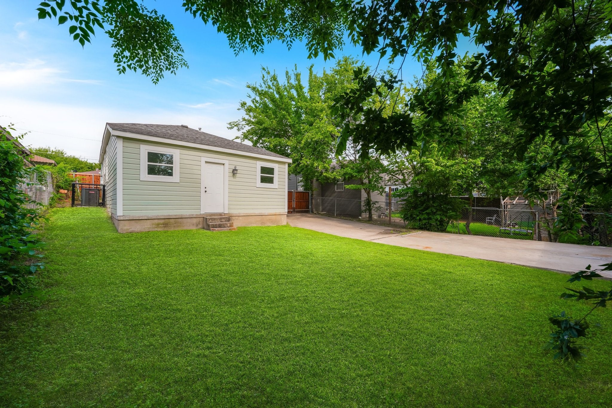 414 Avenue I Dallas TX 75203