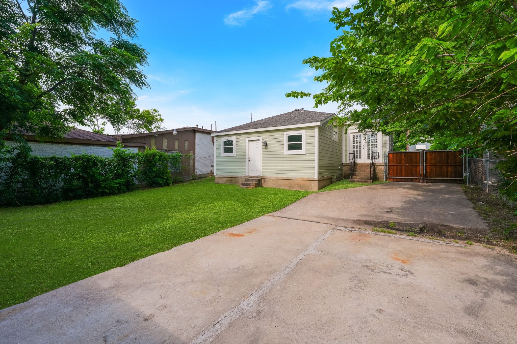 414 Avenue I Dallas TX 75203