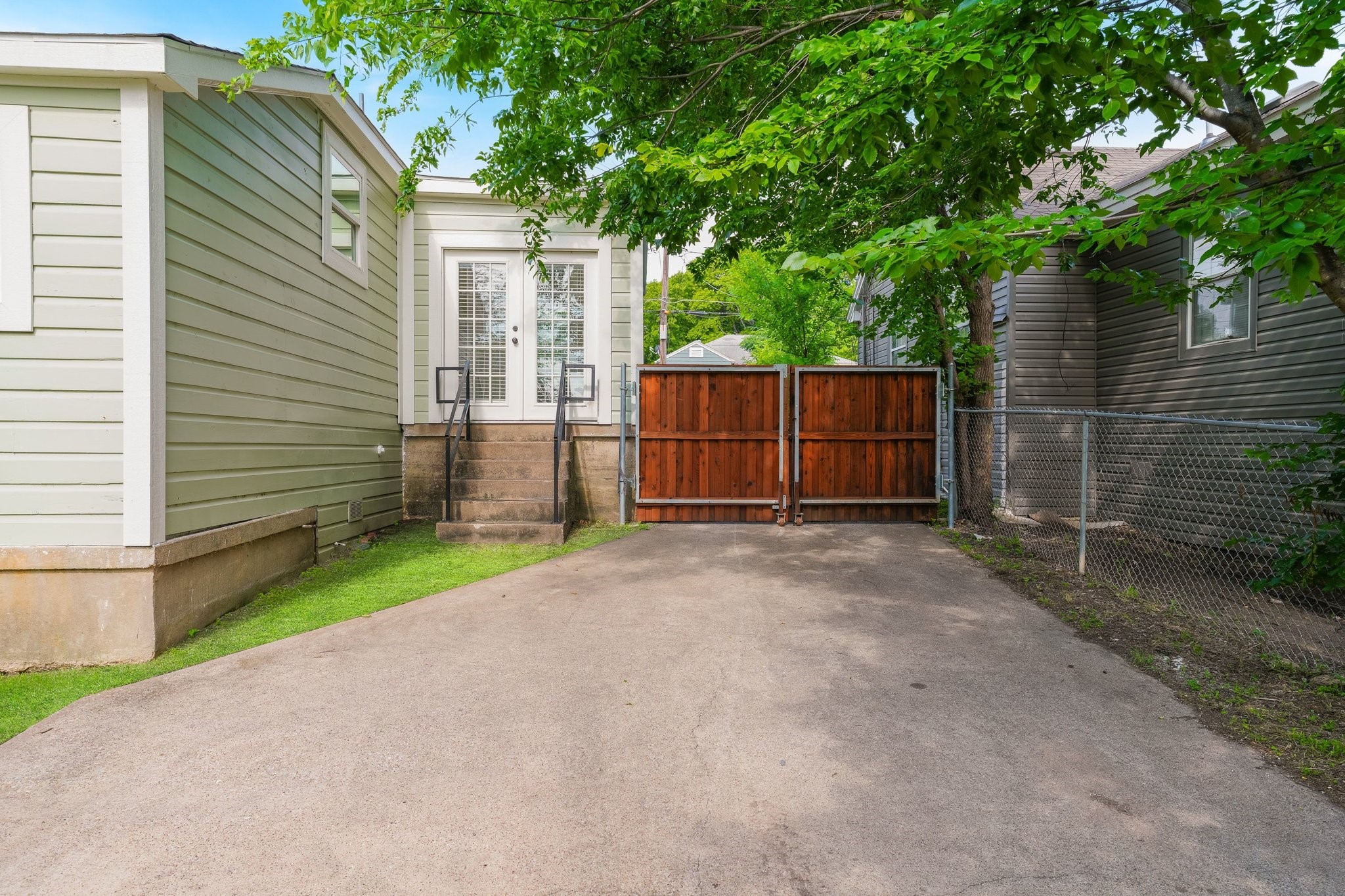 414 Avenue I Dallas TX 75203