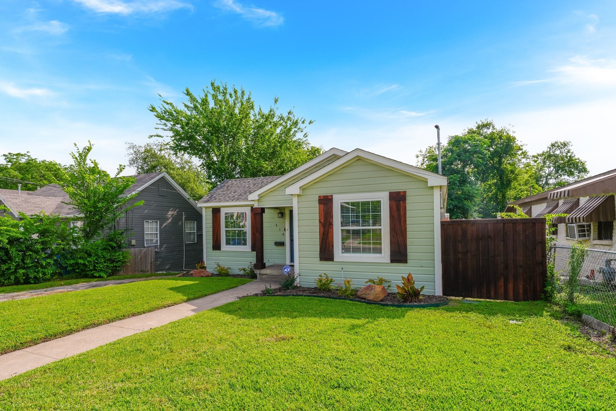 414 Avenue I Dallas TX 75203