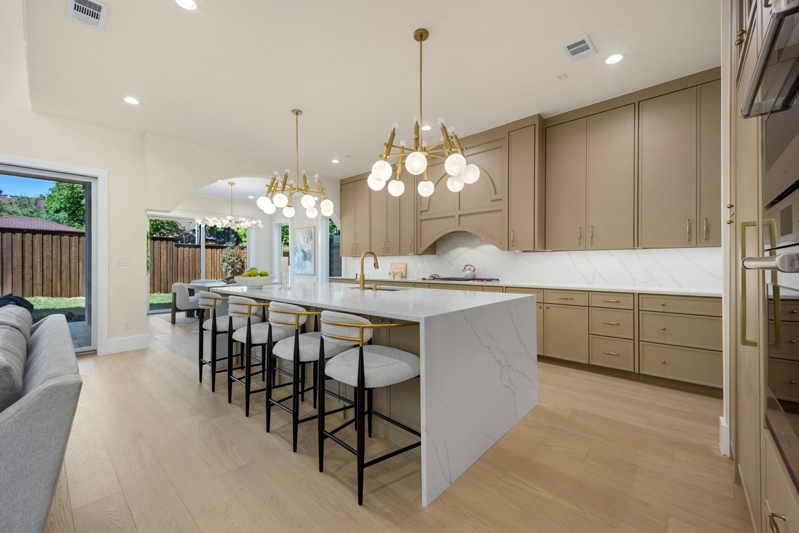 6055 Ellsworth Avenue Dallas TX 75206