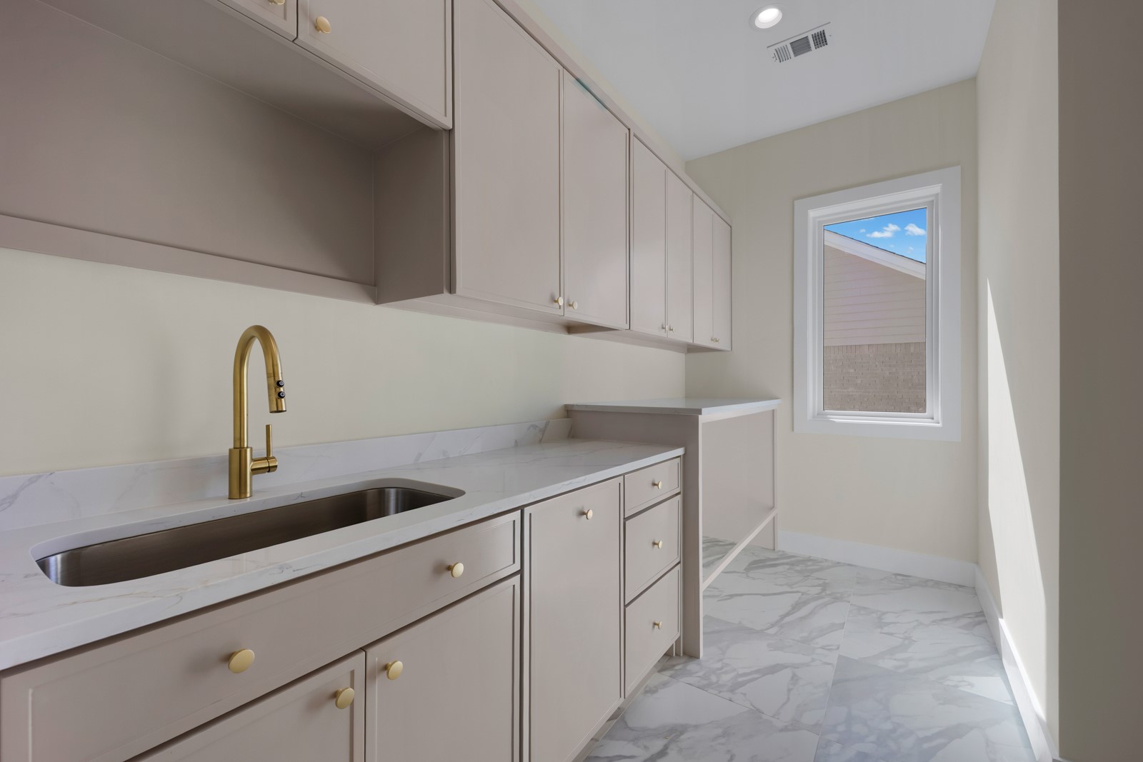 6055 Ellsworth Avenue Dallas TX 75206