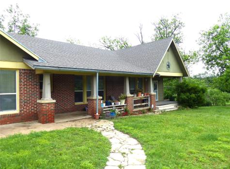 606 S Blackburn Brady TX 76825