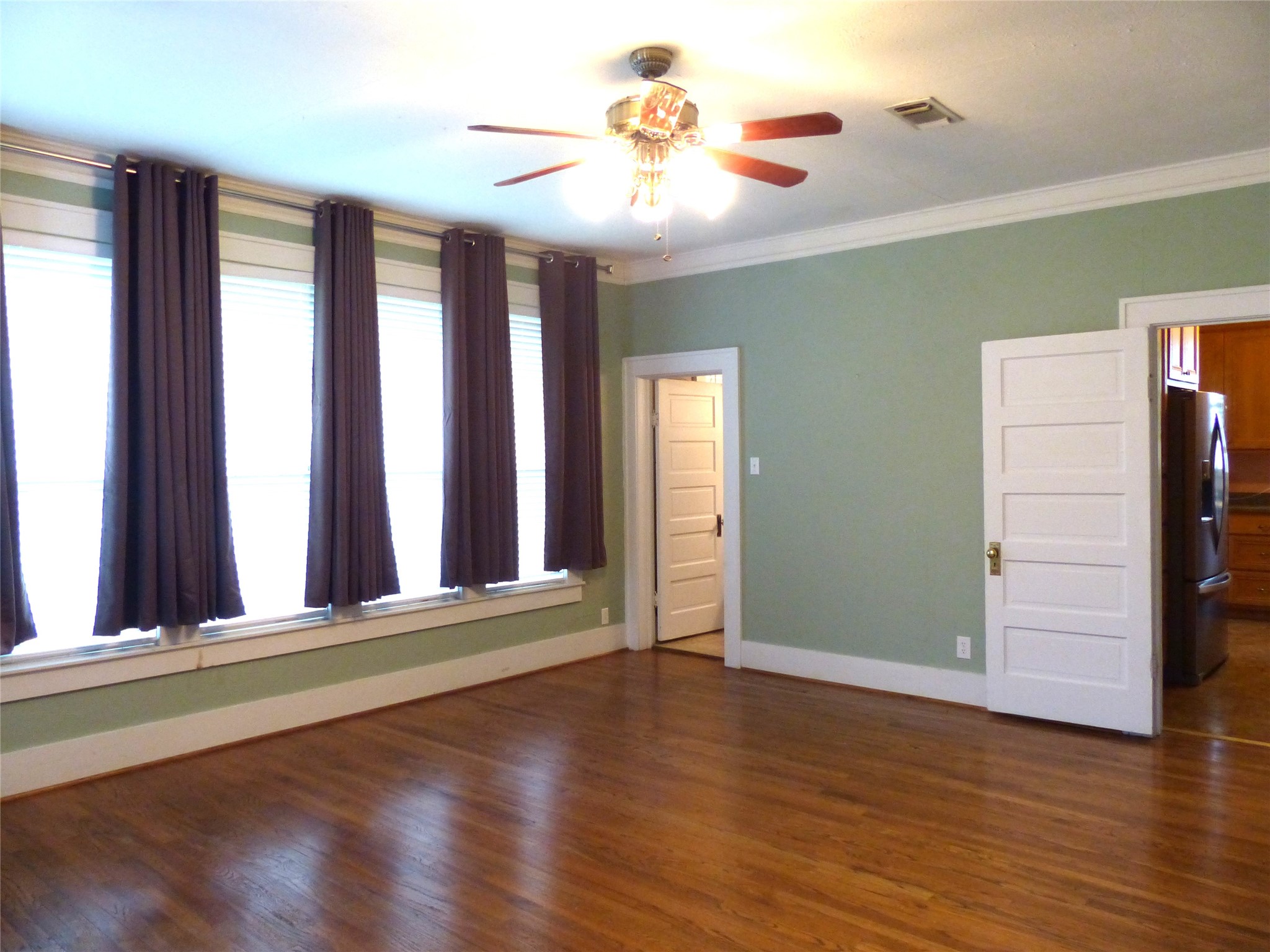 606 S Blackburn Brady TX 76825