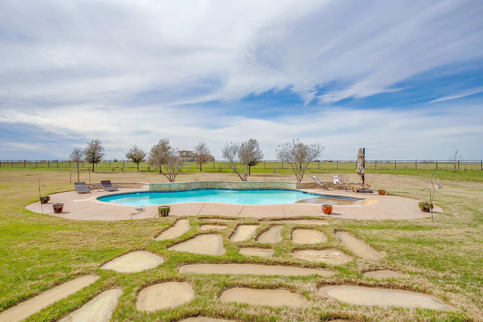 12102 E Rocky Creek Road Crowley TX 76036