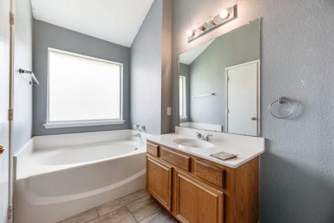 1415 S Medora Street Terrell TX 75160