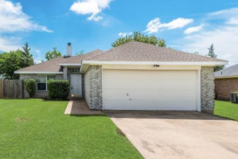 1415 S Medora Street Terrell TX 75160