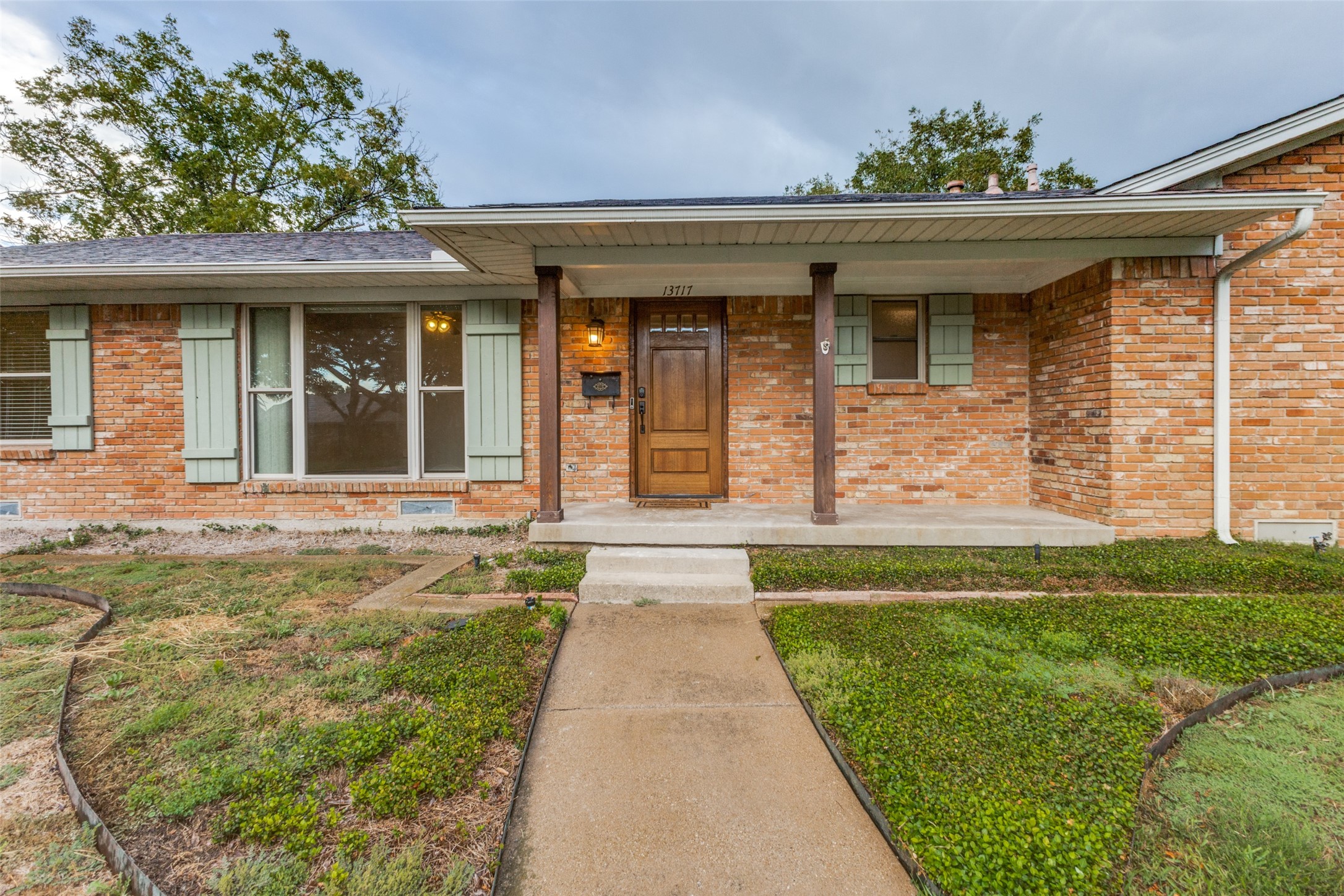 13717 Rolling Hills Lane Dallas TX 75240