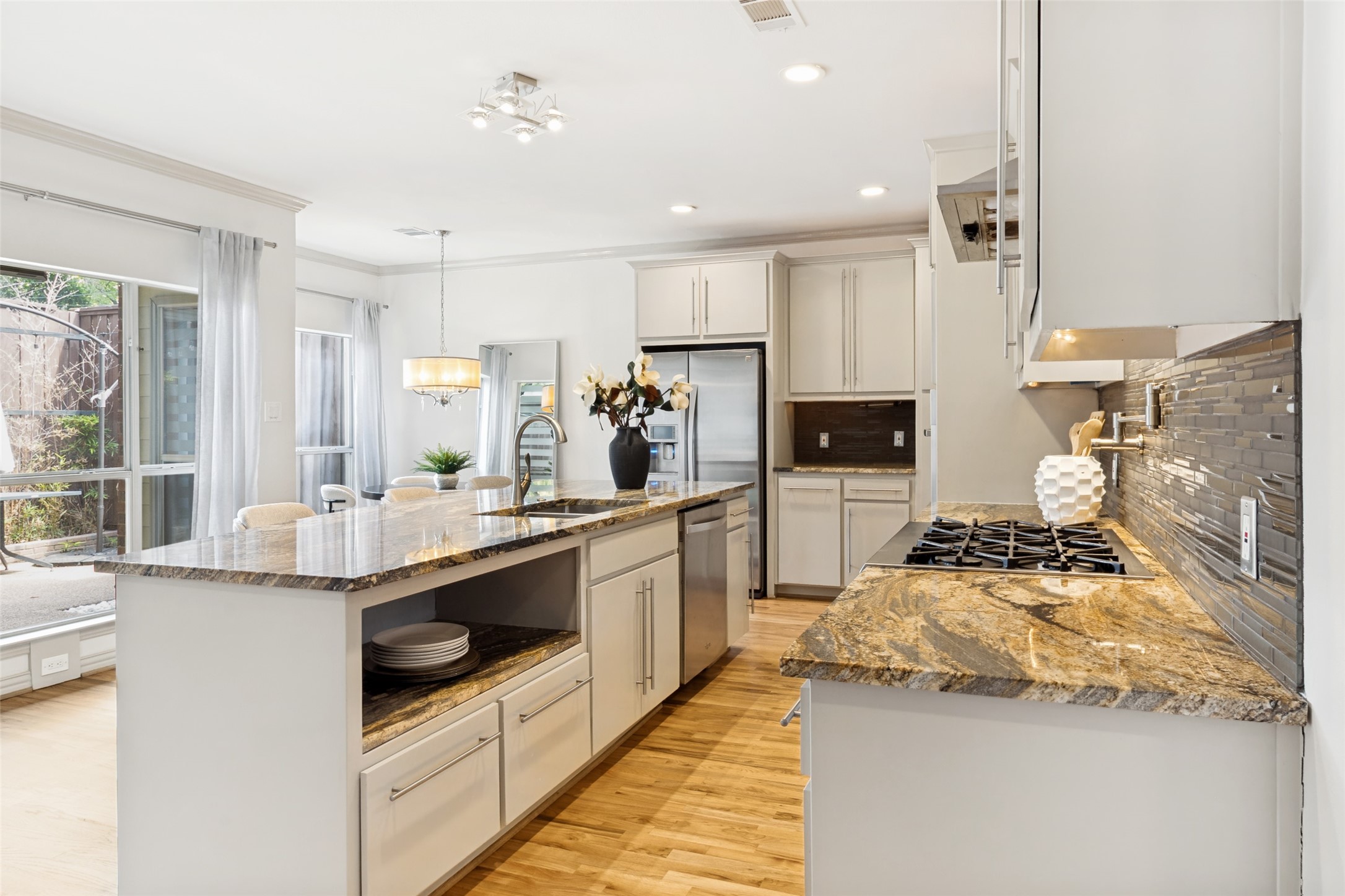 3719 Douglas Avenue Dallas TX 75219