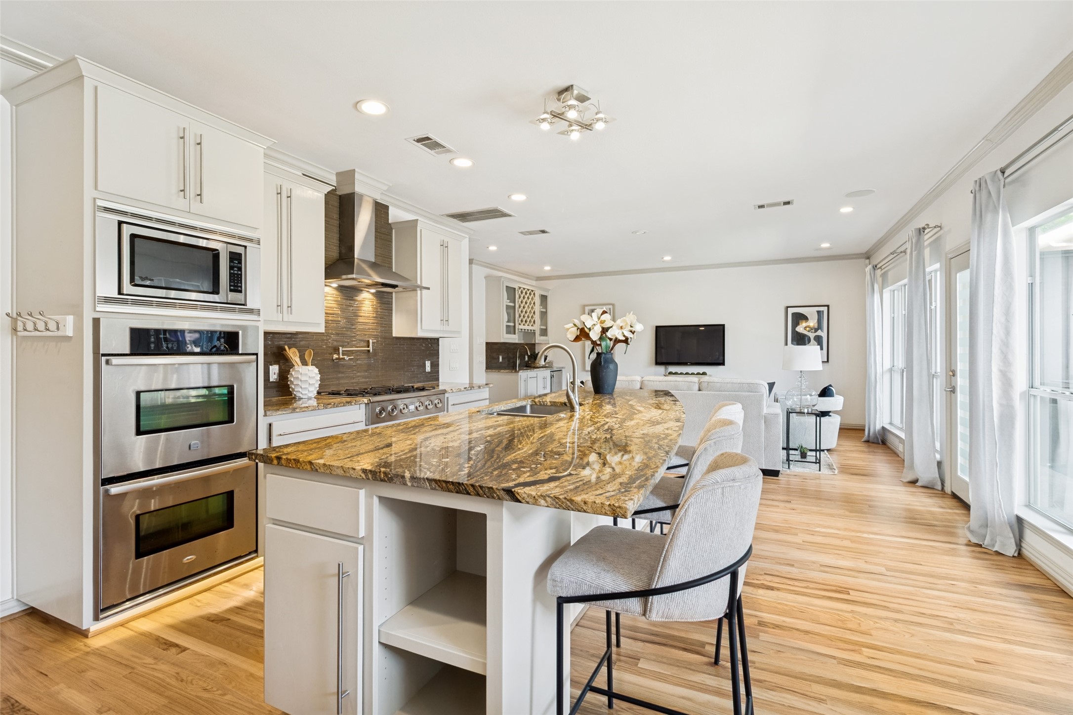 3719 Douglas Avenue Dallas TX 75219