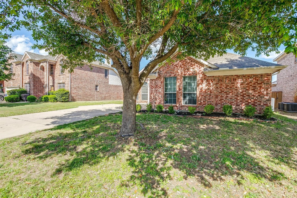 804 Chestnut Avenue Burleson TX 76028