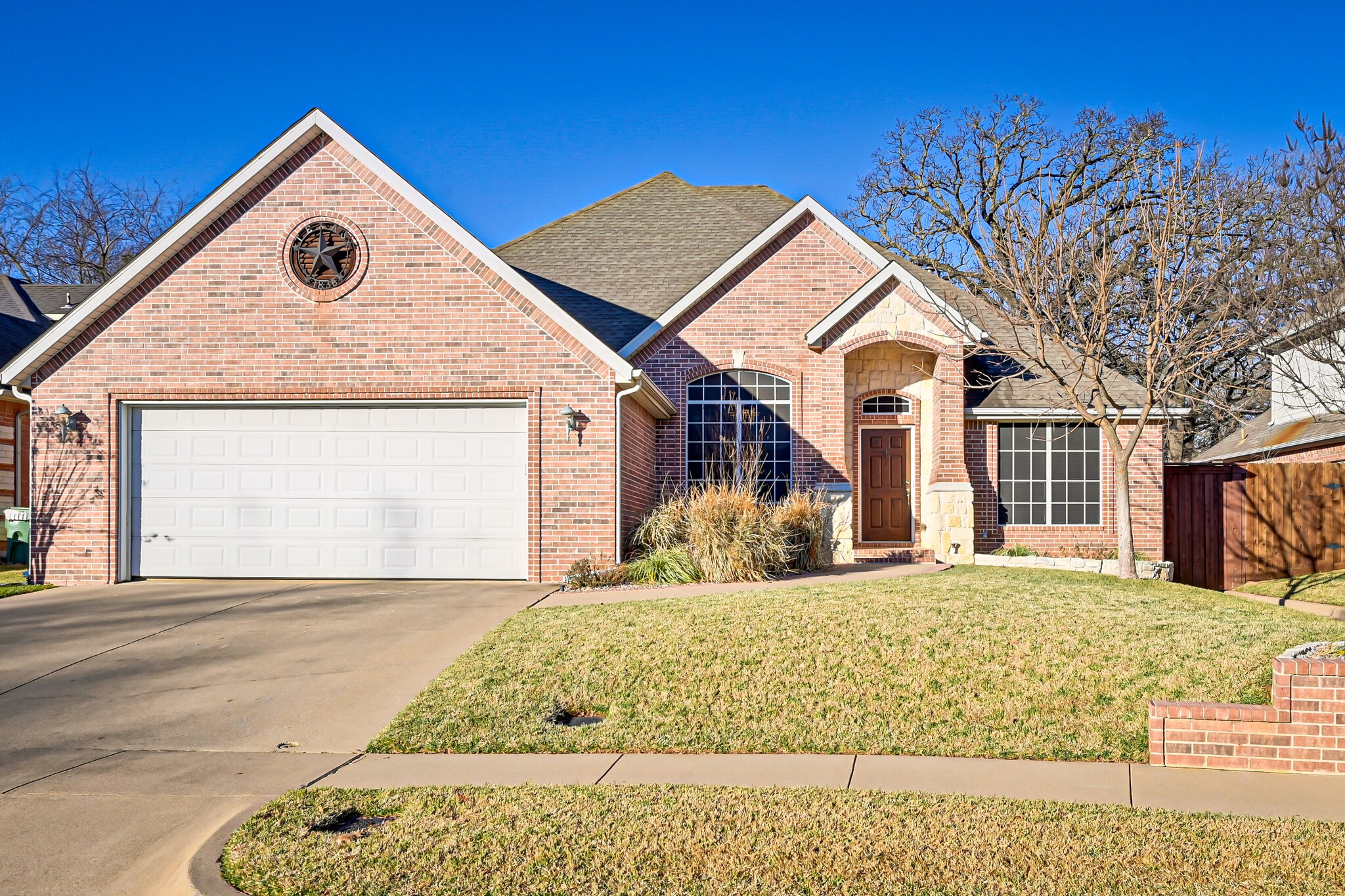 7308 Heritage Oaks Court Arlington TX 76001
