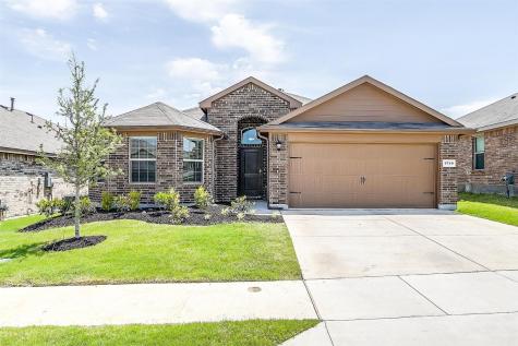 9749 Walnut Cove Drive Fort Worth TX 76108
