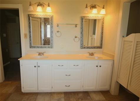 446 Vz County Road 4108 Canton TX 75103