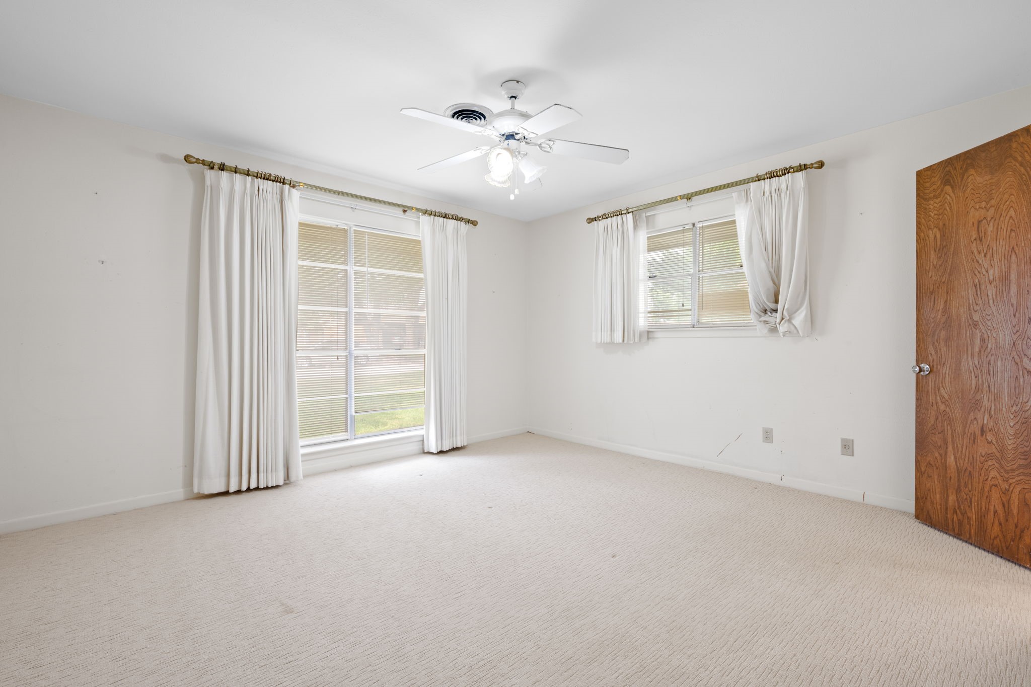 2300 SE 9th Street Mineral Wells TX 76067