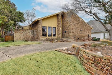 2827 N Surrey Drive Carrollton TX 75006