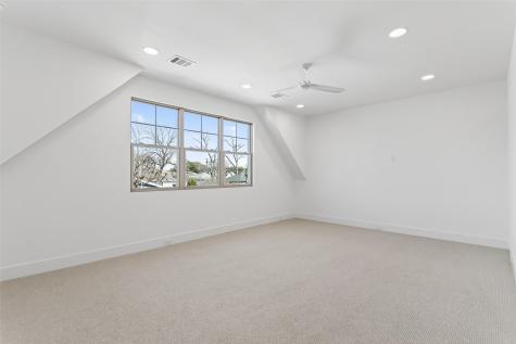 1107 Mount Auburn Avenue Dallas TX 75223