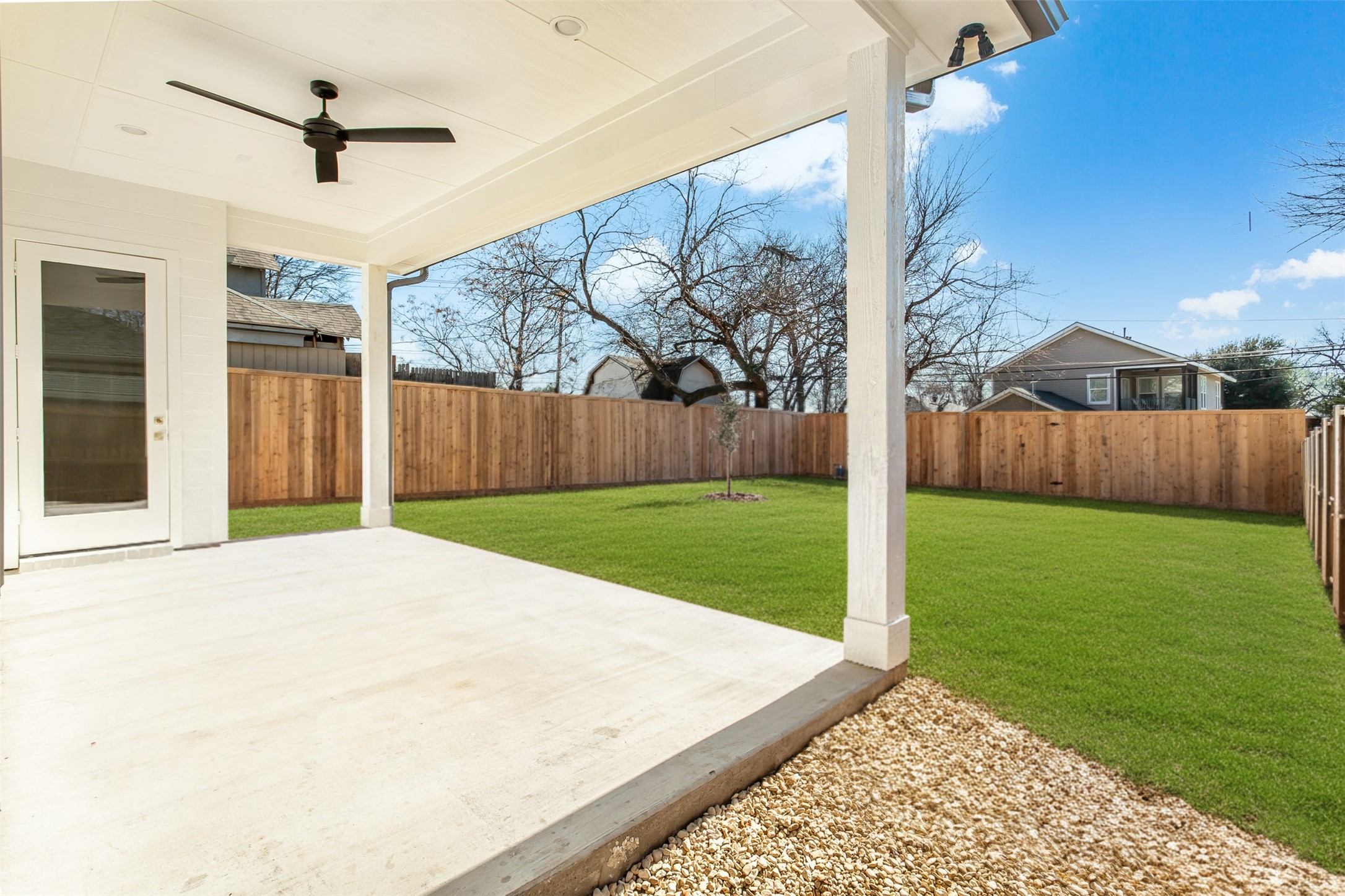 1107 Mount Auburn Avenue Dallas TX 75223