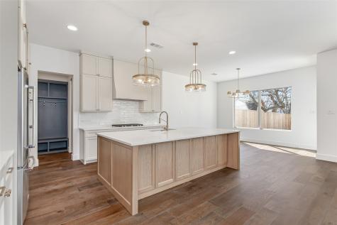 1107 Mount Auburn Avenue Dallas TX 75223