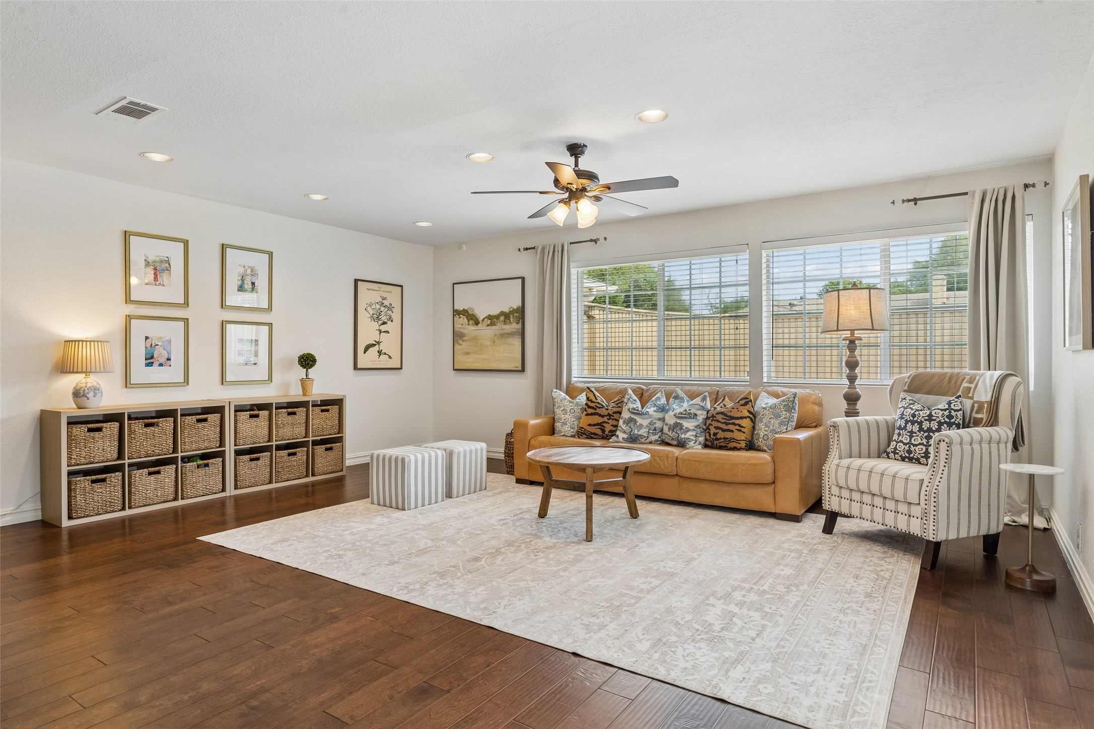 7335 La Sobrina Drive Dallas TX 75248