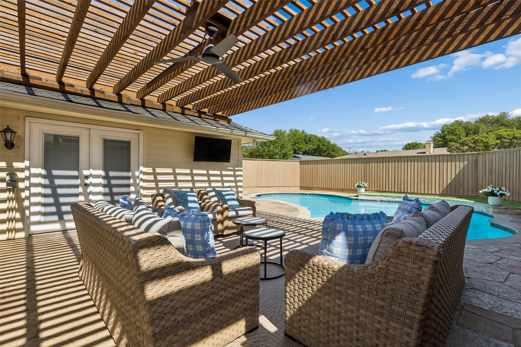7335 La Sobrina Drive Dallas TX 75248