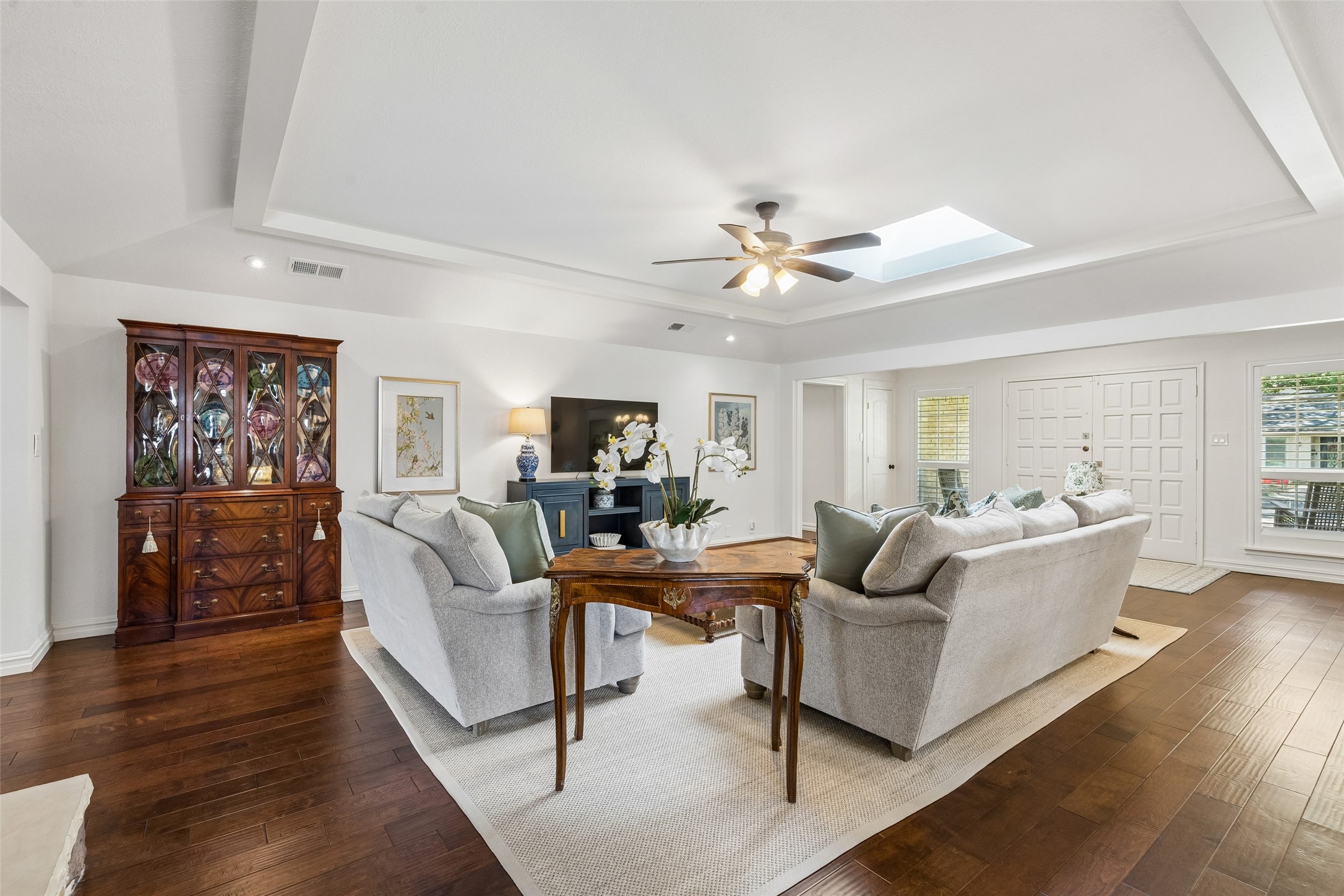 7335 La Sobrina Drive Dallas TX 75248