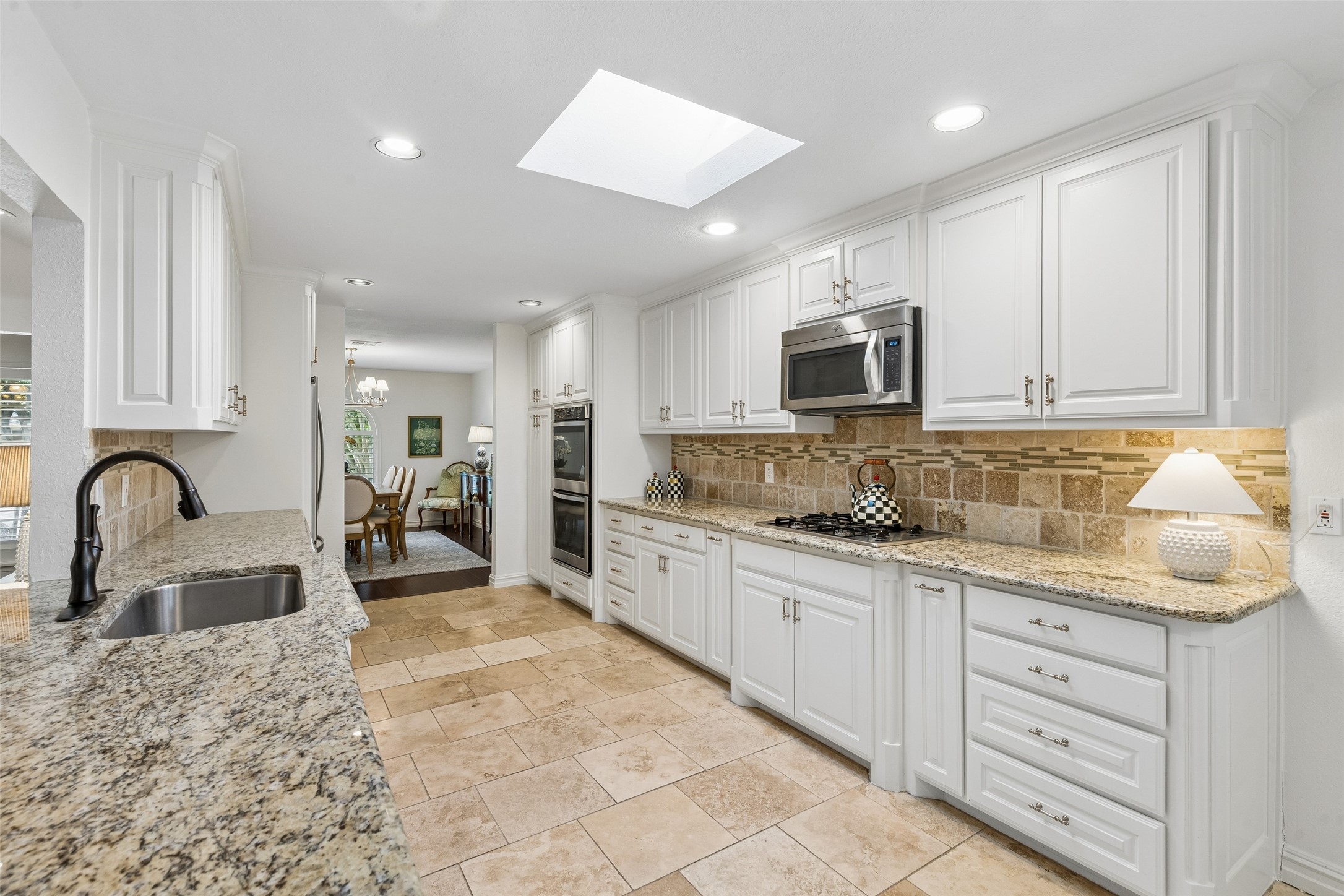 7335 La Sobrina Drive Dallas TX 75248