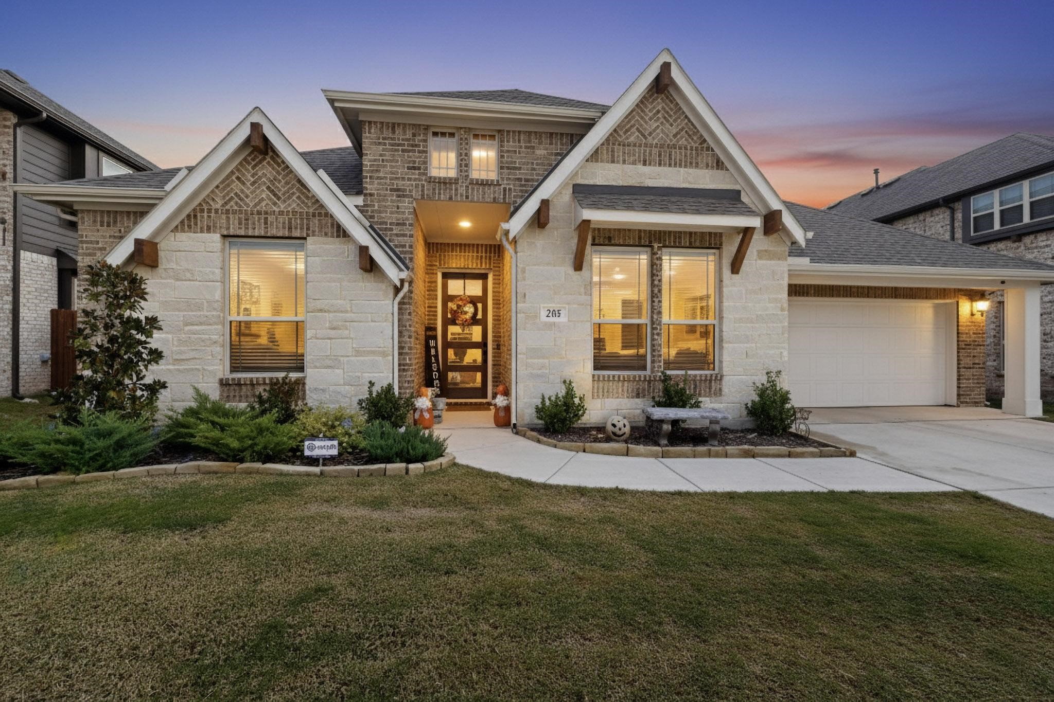 205 Lakewood Lane Ponder TX 76259