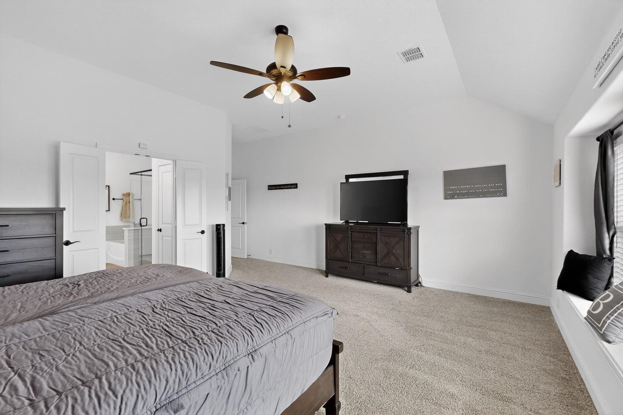 205 Lakewood Lane Ponder TX 76259