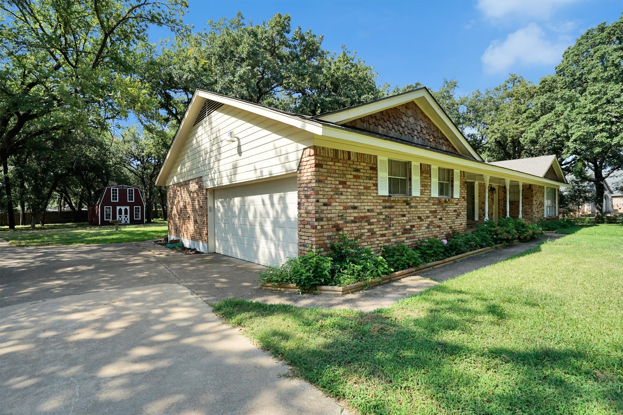 638 Arawe Circle E Irving TX 75060