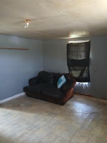 710 E Mesquite Street Coleman TX 76834