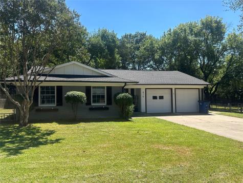 815 Lynn Court Ennis TX 75119