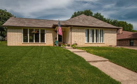 3700 Bayshore Drive Arlington TX 76016