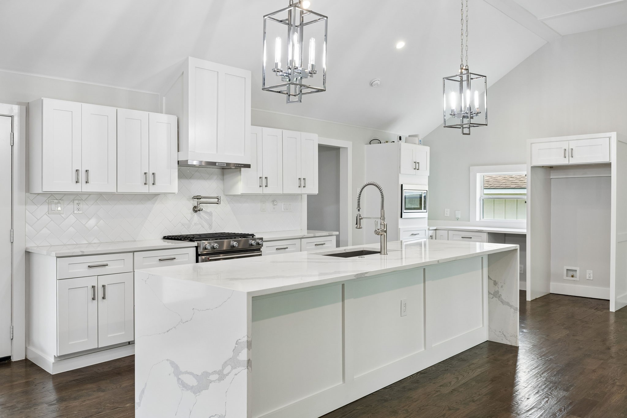 13726 Peyton Drive Dallas TX 75240